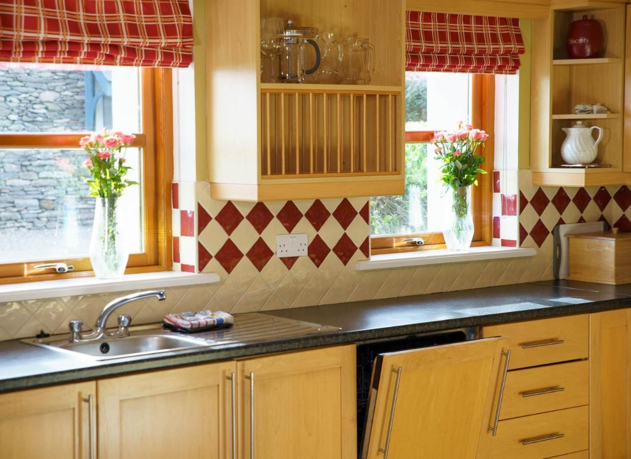Dingle Courtyard Holiday Homes 3 Bed By Trident Holiday Homes エクステリア 写真