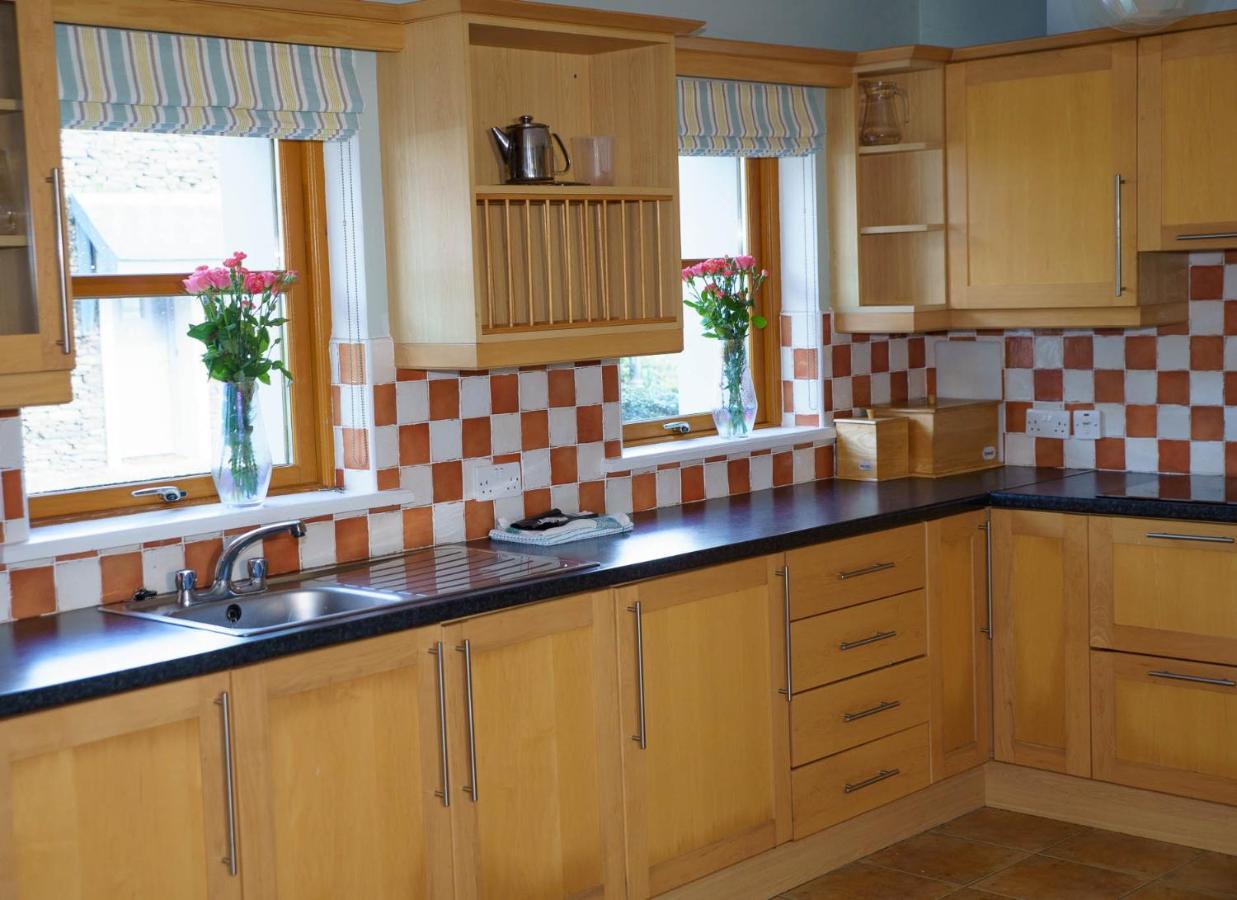Dingle Courtyard Holiday Homes 3 Bed By Trident Holiday Homes エクステリア 写真