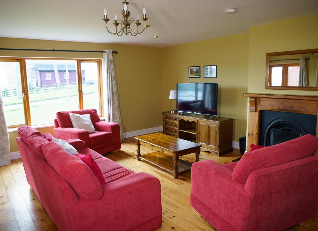 Dingle Courtyard Holiday Homes 3 Bed By Trident Holiday Homes エクステリア 写真